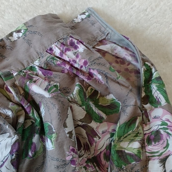 Lux Urban Outfitters Grey & Purple Floral Pleated A-line Skirt - Picture 6 of 7